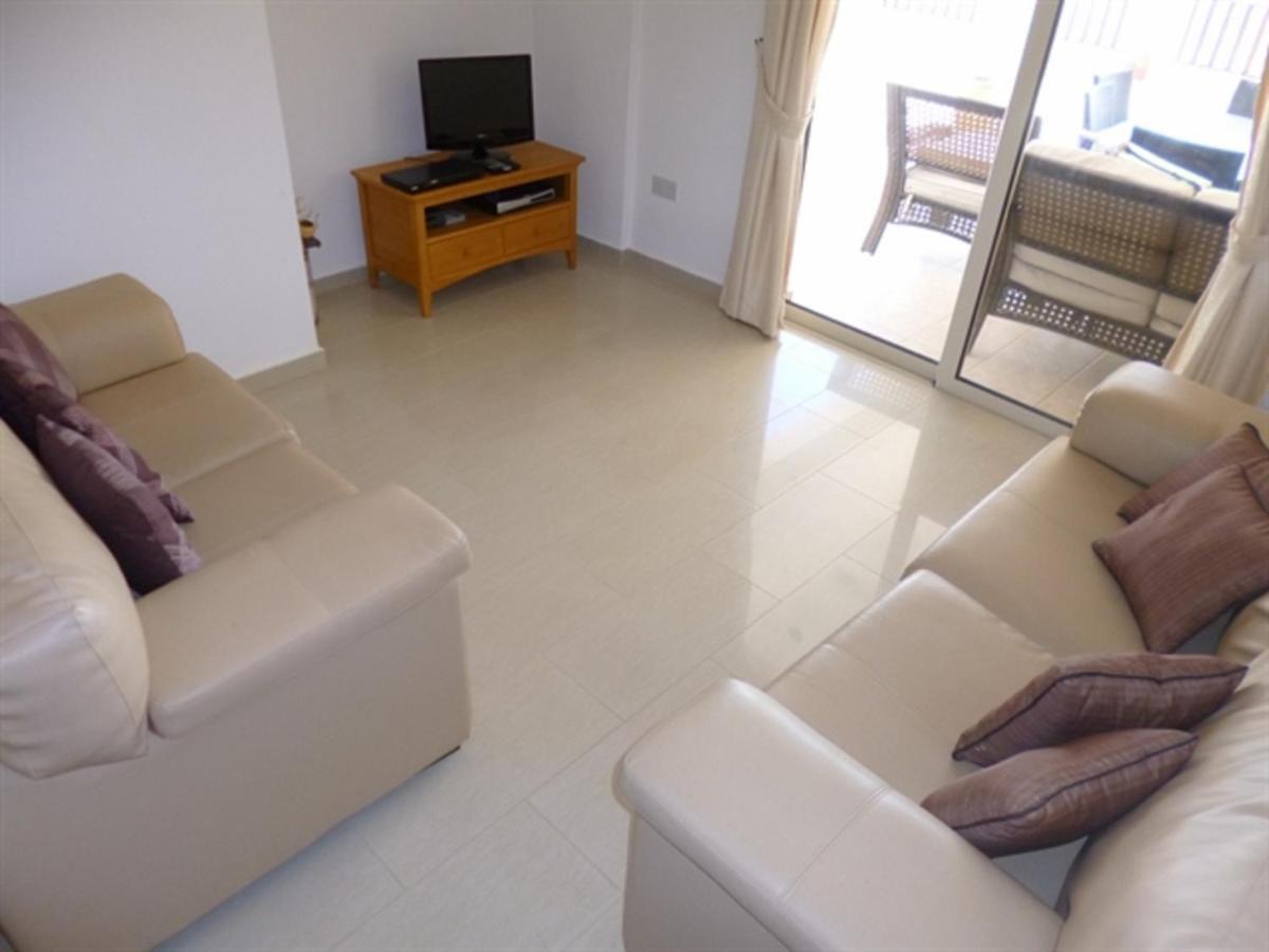 First Floor 2 Bedroom Apartment, Large Balcony, Amazing Sea Views, Communal Pool ペイヤ エクステリア 写真