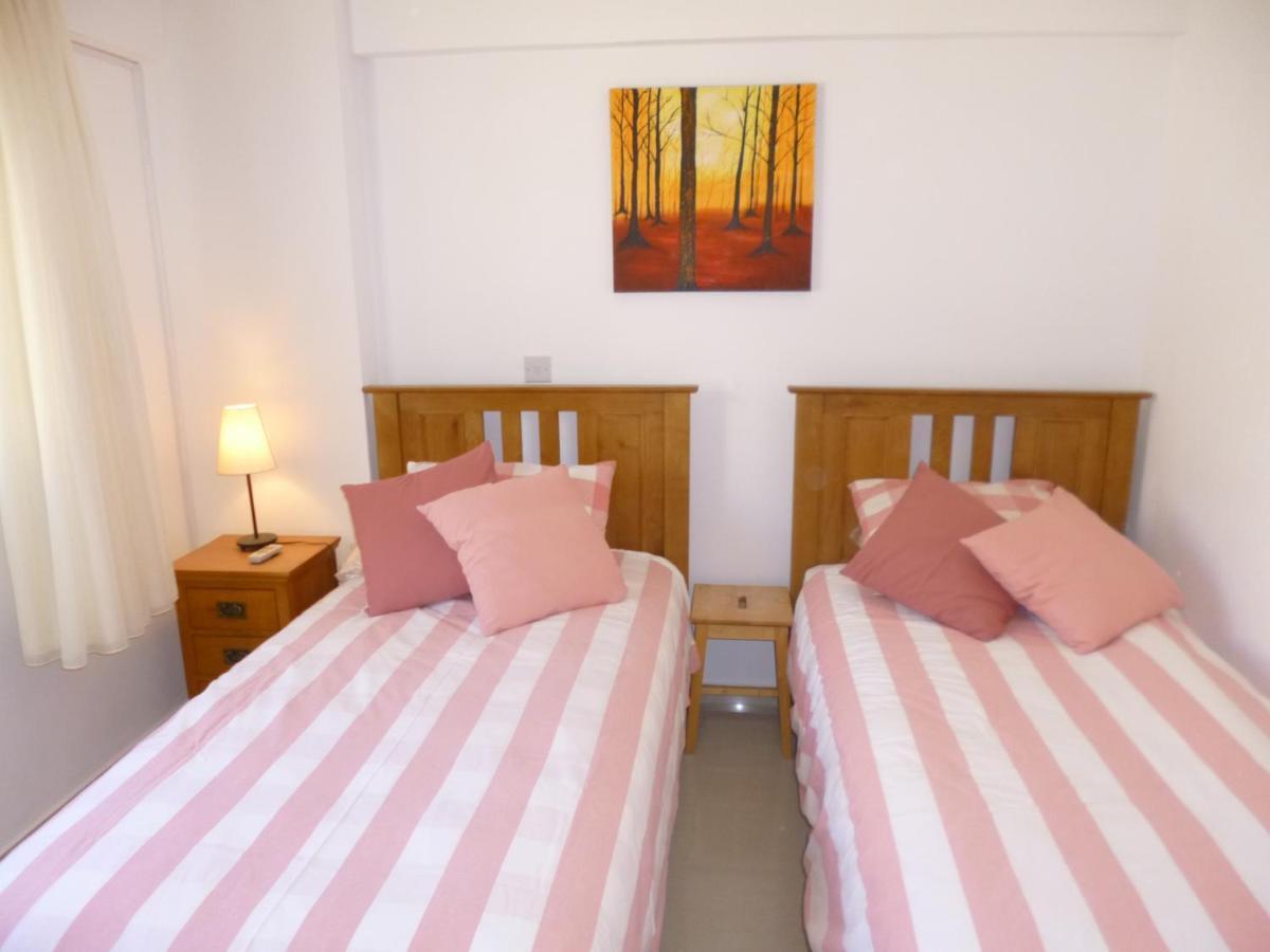 First Floor 2 Bedroom Apartment, Large Balcony, Amazing Sea Views, Communal Pool ペイヤ エクステリア 写真